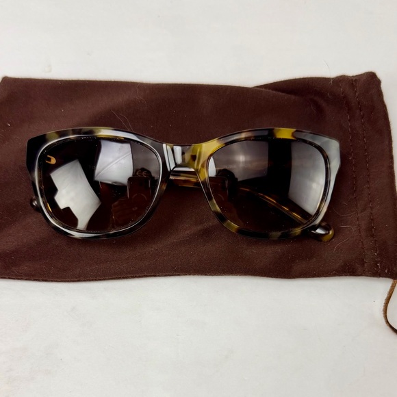 Tory Burch Accessories - Tory Burch Brown and Black Sunglasses